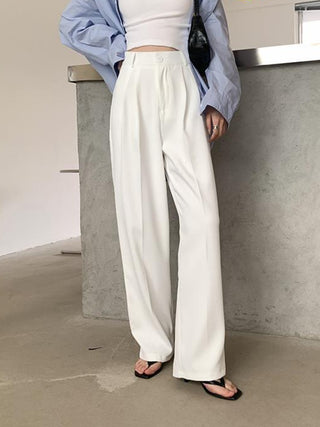 PLEATED SOLID COLOUR HIGH-WAISTED STRAIGHT FIT TROUSER
