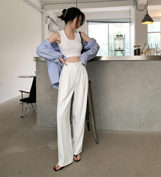 PLEATED SOLID COLOUR HIGH-WAISTED STRAIGHT FIT TROUSER