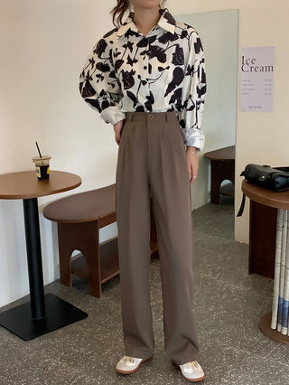 PLEATED SOLID COLOUR HIGH-WAISTED STRAIGHT FIT TROUSER