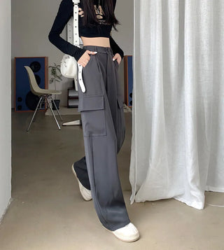 High-waisted pleated straight leg cargo trousers