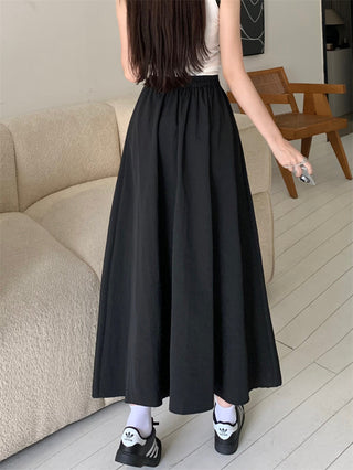 High-waisted flowy A-line silhouette skirt