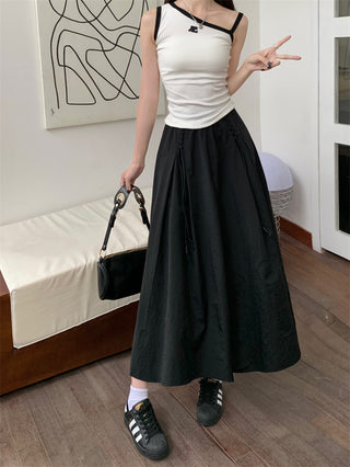 High-waisted flowy A-line silhouette skirt