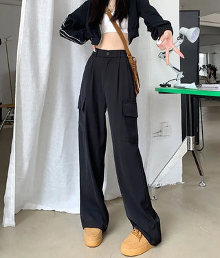 High-waisted pleated straight leg cargo trousers