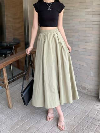 High-waisted flowy A-line silhouette skirt