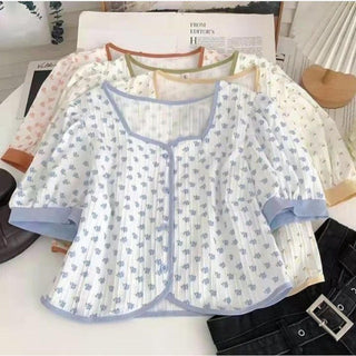 Lila sweetheart neck cute top